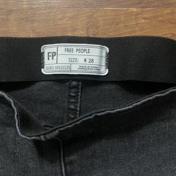 Free People Women Black Flared Jeans Size W28 - Picture 2 of 4